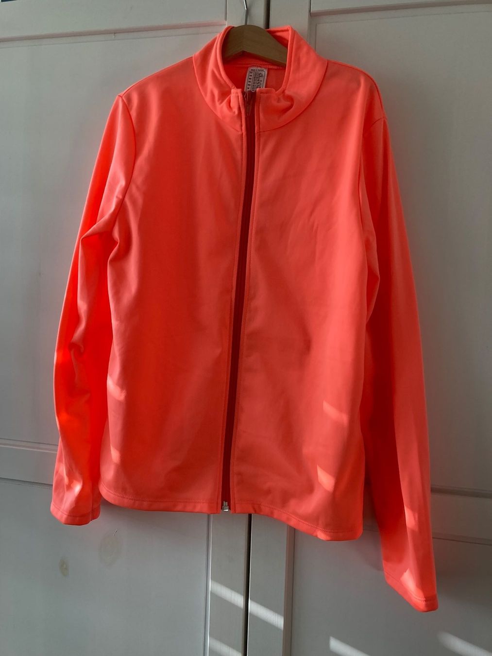 Kleiderpakete: Fliessjacken und Pullover – Gebraucht aus Dietlikon von ioa_wd8m 4
