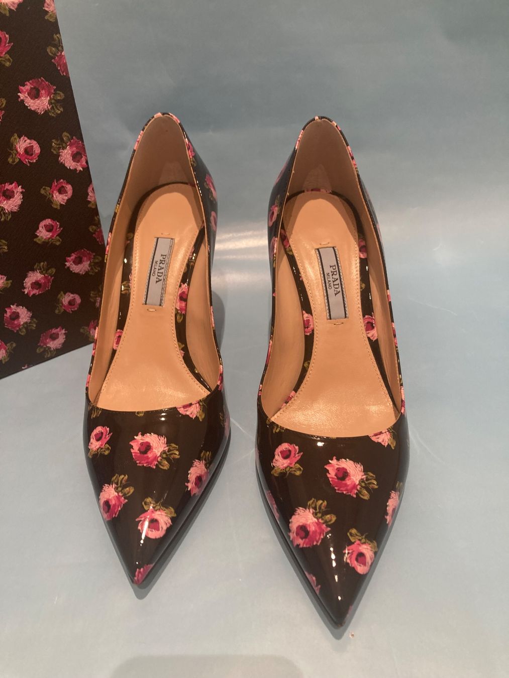 Prada Damenschuhe: Prada 36,5  PELLE DI VERNICE – Gebraucht aus Paradiso von Kayakara 2