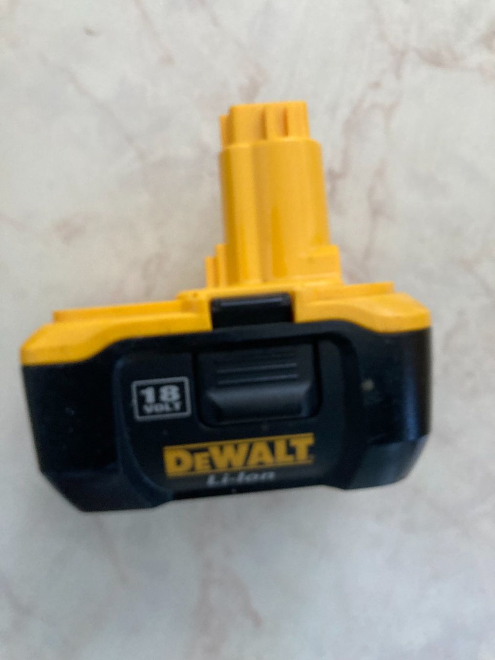 Dewalt Trapani: Akku Schlagbohrschrauber Dewalt DCD925 – Usato da Zürich venduto da Claudioclaudio 2