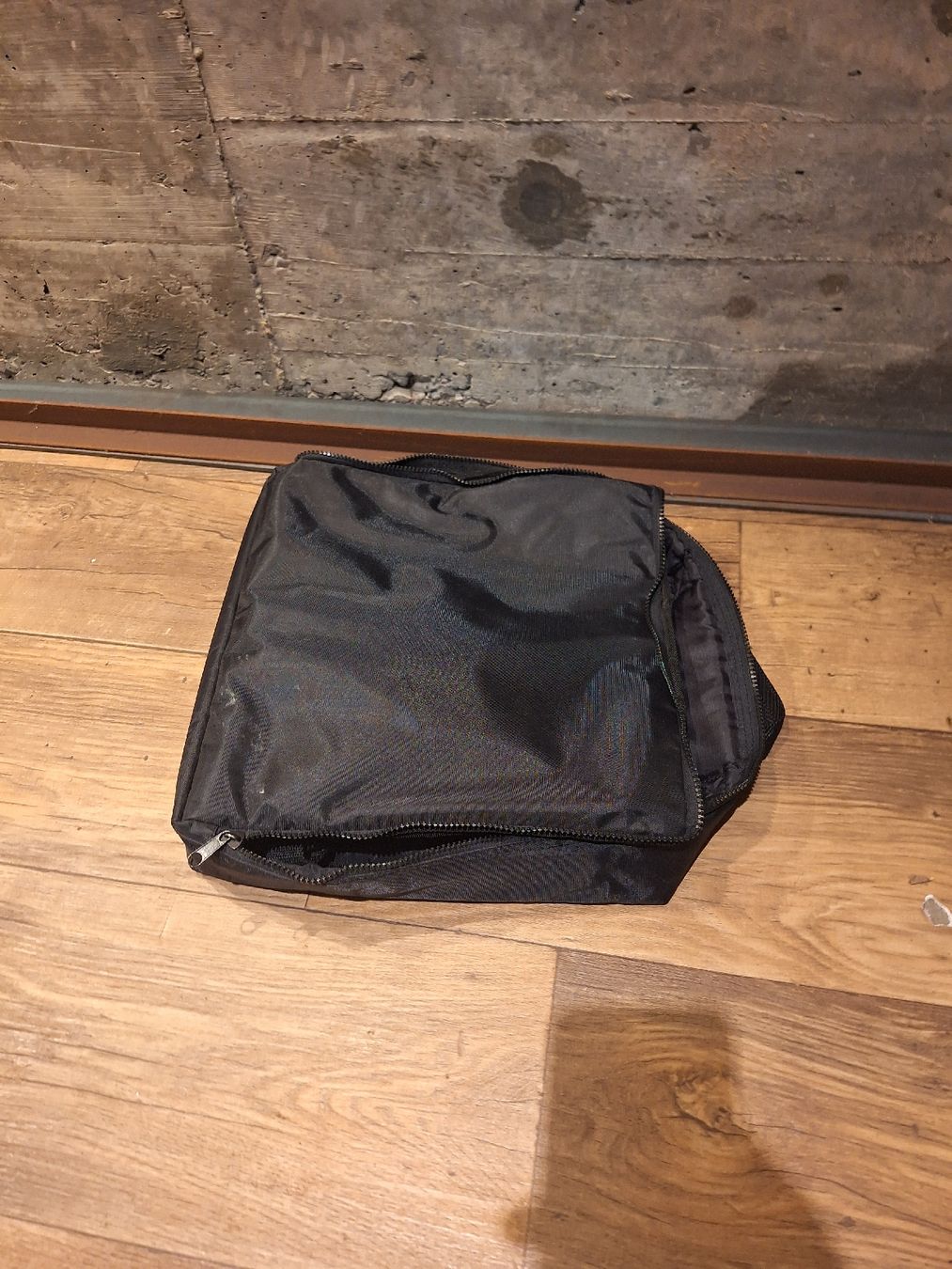 Respiratori & Giubbotti: Atemregler Tasche – Usato da Ipsach venduto da nik_6hkj 2