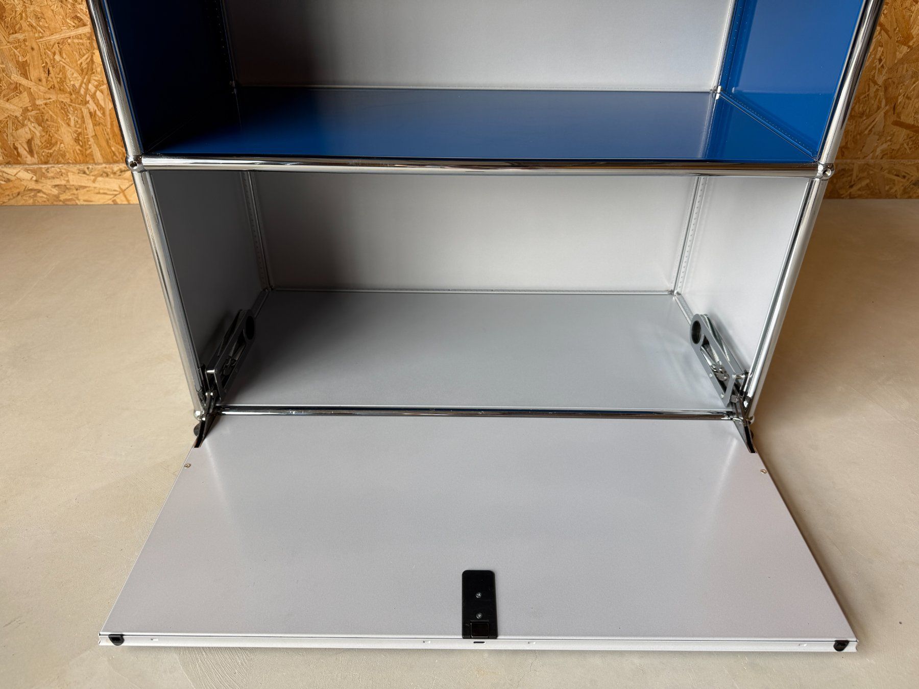 USM Regale: USM Haller Sideboard Regal Blau / Silber – Gebraucht aus Ramsen von Studio82 7