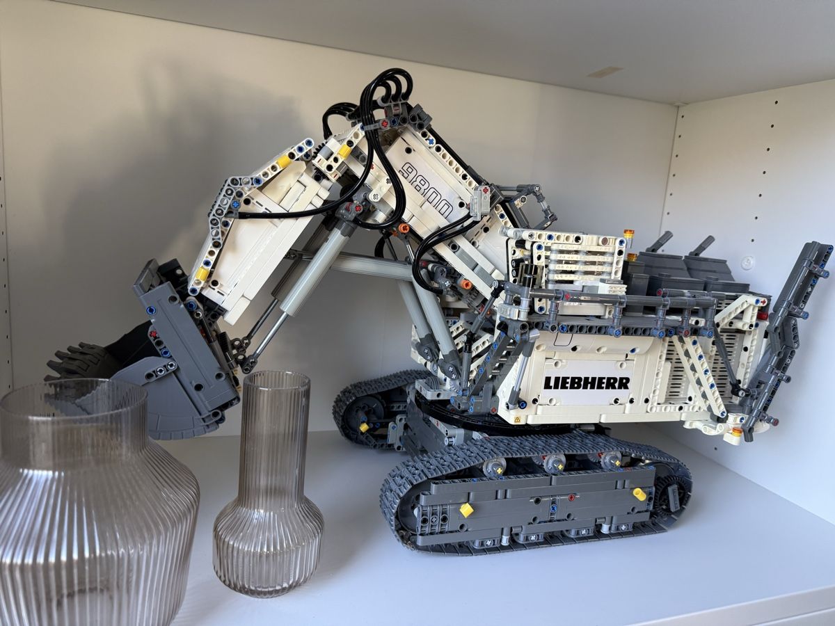 Lego Kit di costruzioni: LEGO Technic Liebherr 9800 42100 Excavator, monté, parfait é – Usato da Bulle venduto da fra_7wng 2