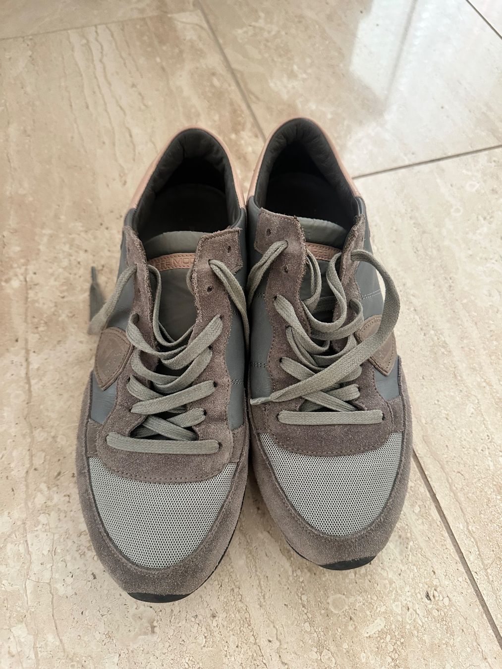 Scarpe da donna: Sneaker Philippe Model grau Grösse 39 Made in Italy – Usato da Dübendorf venduto da Kabelo 1