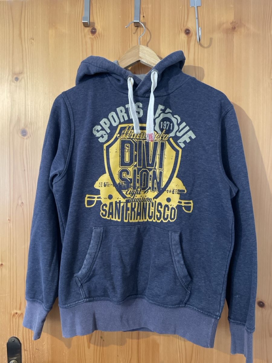 Pulls & Sweat-shirts: Hoodie, Grösse S-M – Neuf (Voir description) à Basel par Blumi_13