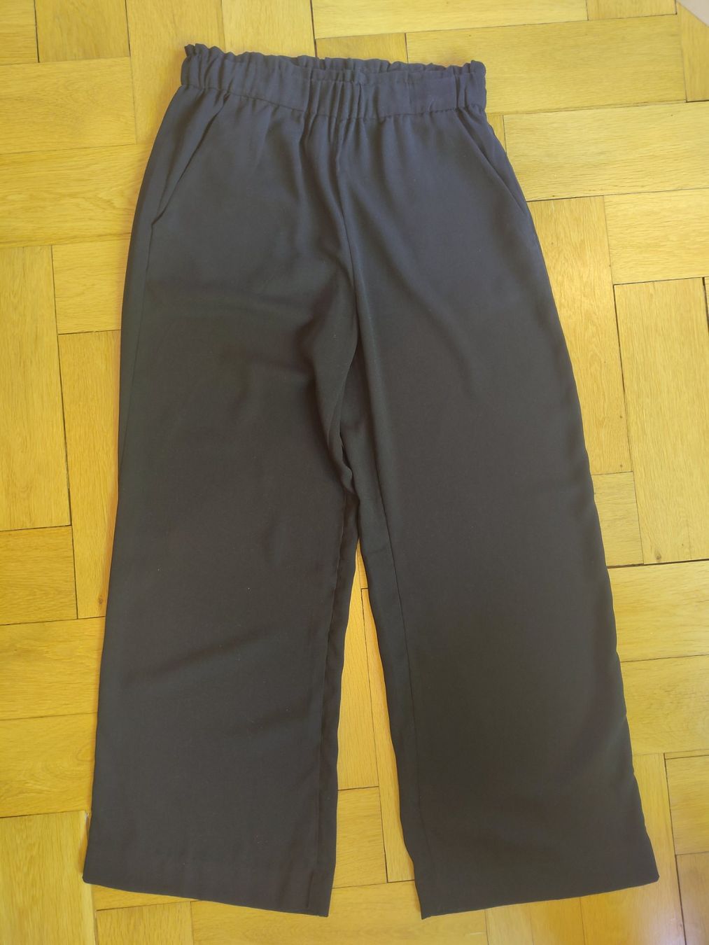 H&M Pantalons: dünne Hose – D'occasion à Bern par Linii