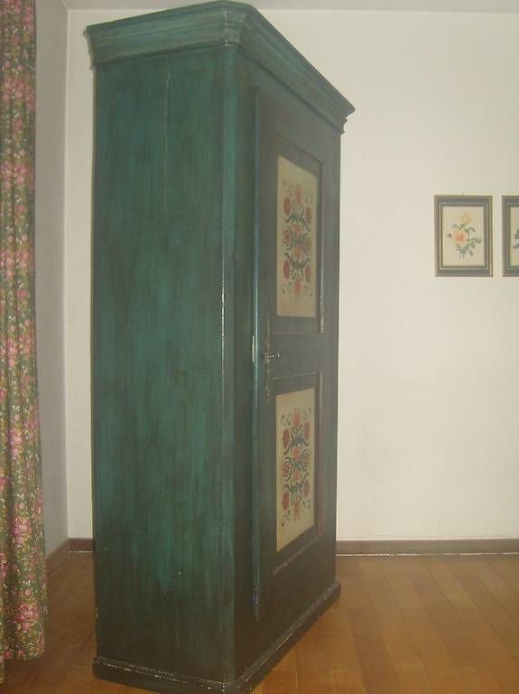 Armadi: Bauernschrank - Holz - antik - handgemalt – Usato da Luzern venduto da readyforyoga 1