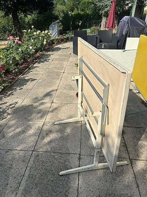 Tische: Table terrasse  – Gebraucht aus Chézard-St-Martin von Famille.Richard 2