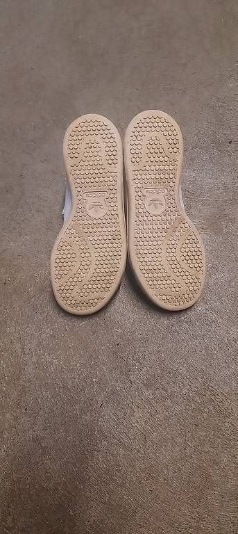 Adidas Scarpe da uomo: Scarpe Adidas 33.5 – Usato da Tesserete venduto da bab_7ztk 1