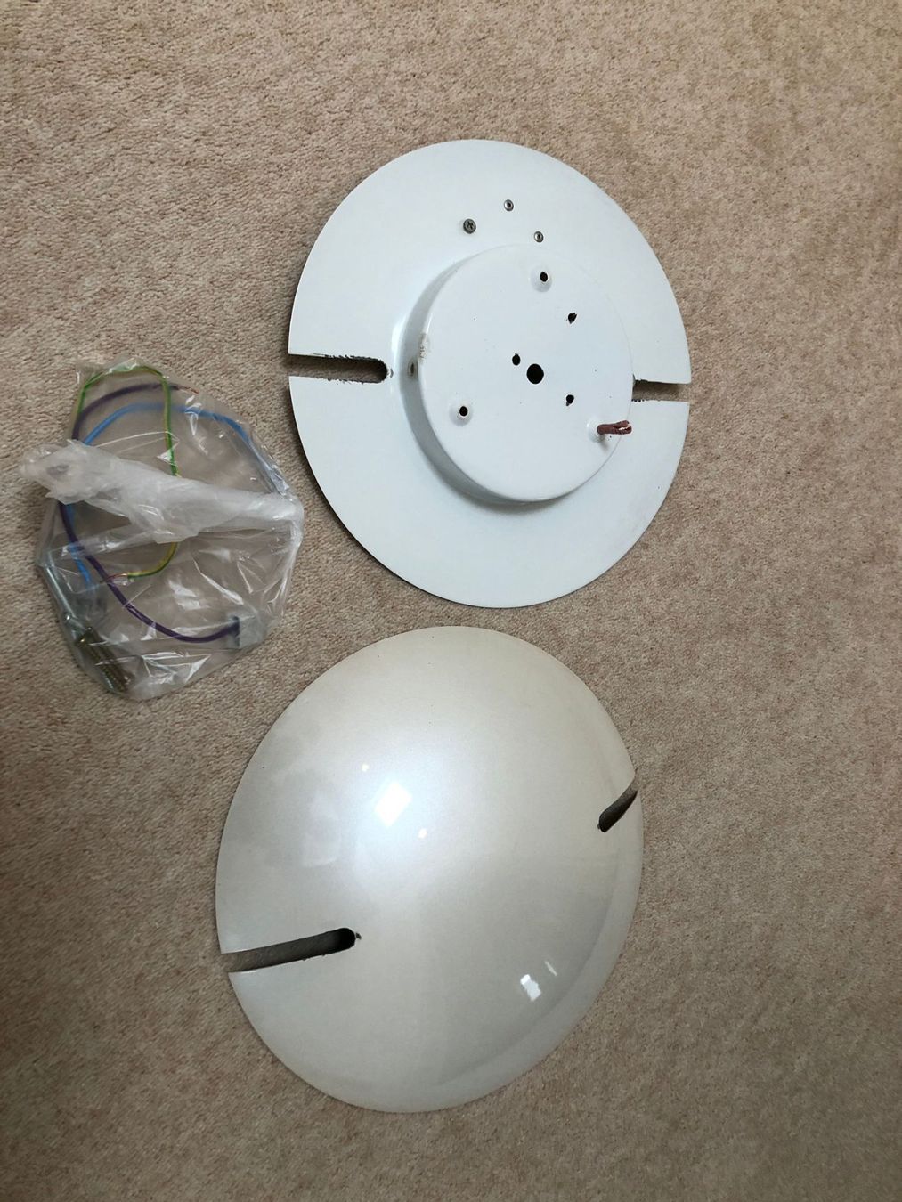 Lampadari & plafoniere: Schöne Deckenlampe aus Glas mit goldfarbenen Details – Usato da Affoltern am Albis venduto da mch_l8m6 3