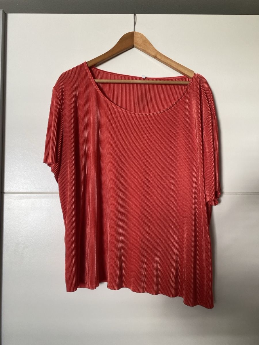 Top: Damen Bluse Koralle Grösse L Chicoree  – Usato da Alpnach Dorf venduto da melbb