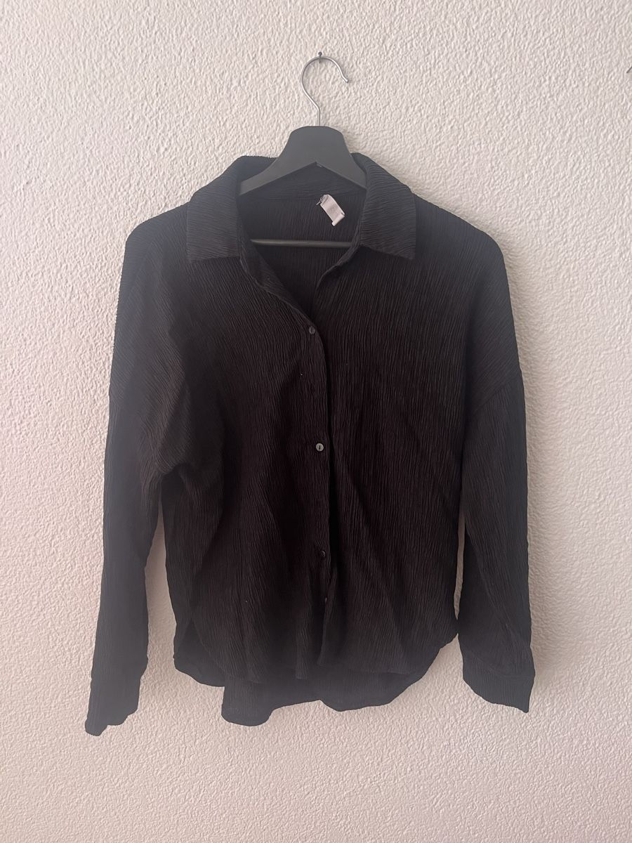 Blusen: gerippelte Bluse – Gebraucht aus Andwil SG von sas_m9tn