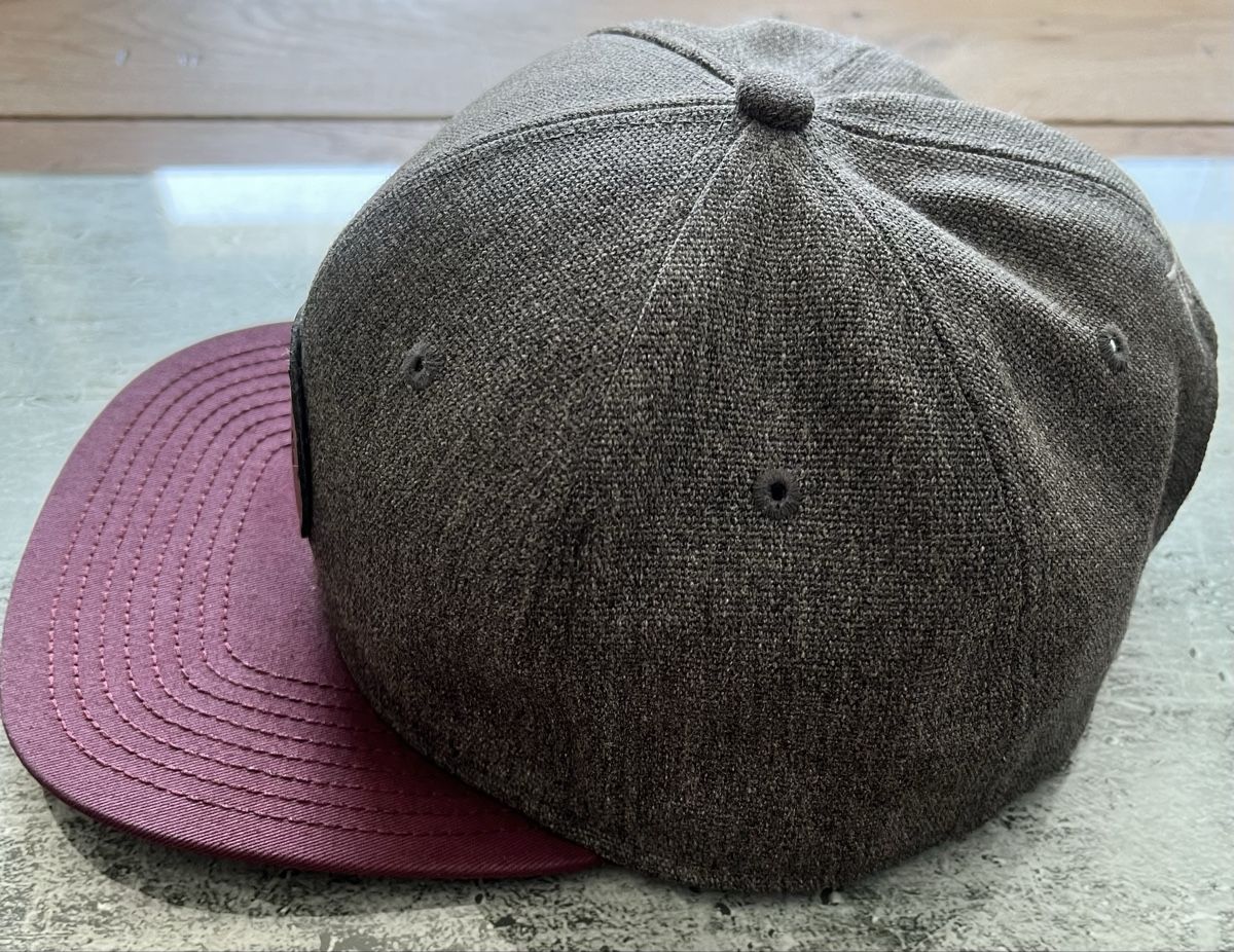 Hüte, Mützen & Caps: Mütze Cap 🧢 Hut Biss – Gebraucht aus Sevelen von Ritiplampi 1