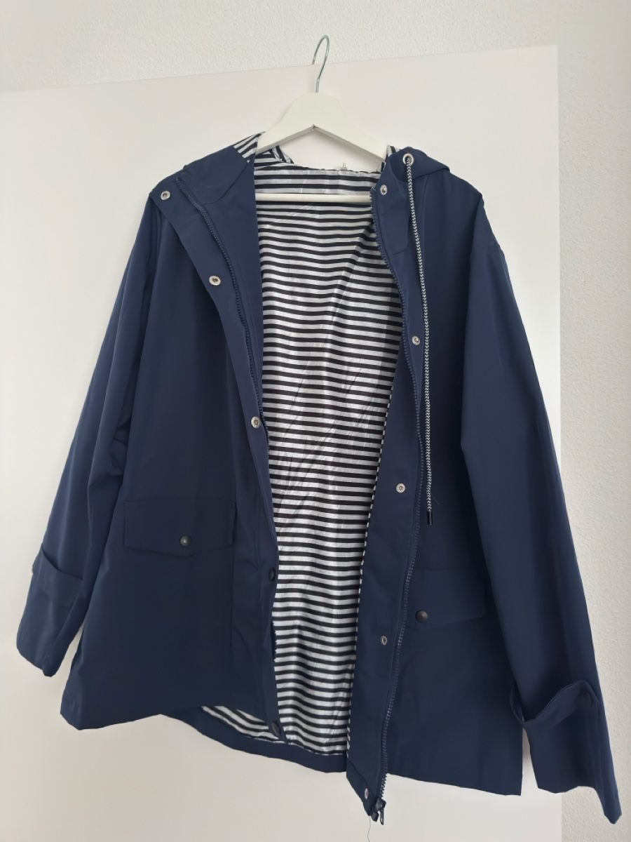 Vestes: Regenjacke, Größe XL – D'occasion à Sins par sum_lv6d