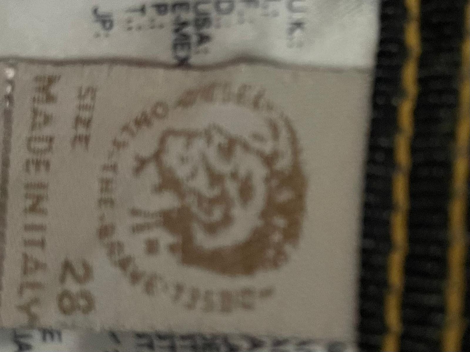 Diesel Pantaloni: Hose Diesel schwarz – Usato da Obfelden venduto da Sonne50 5