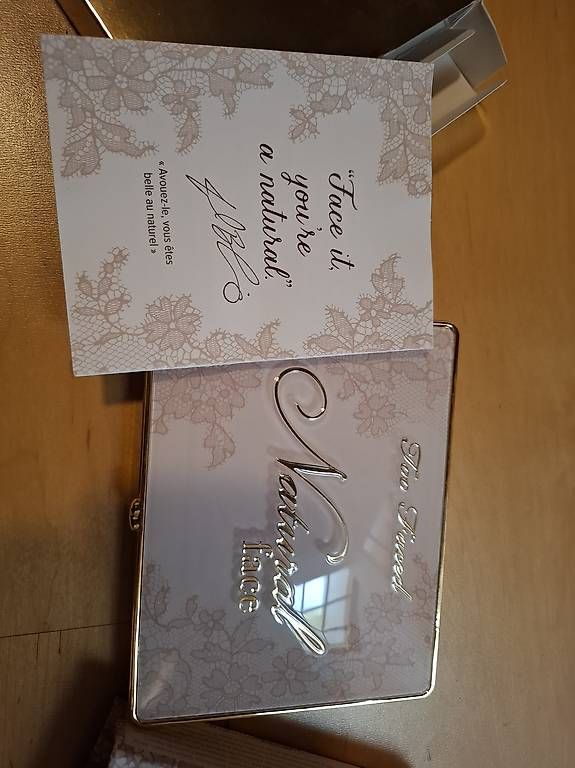 Make-up: Face Palette  – Usato da Hochdorf venduto da gal_w9hk 1