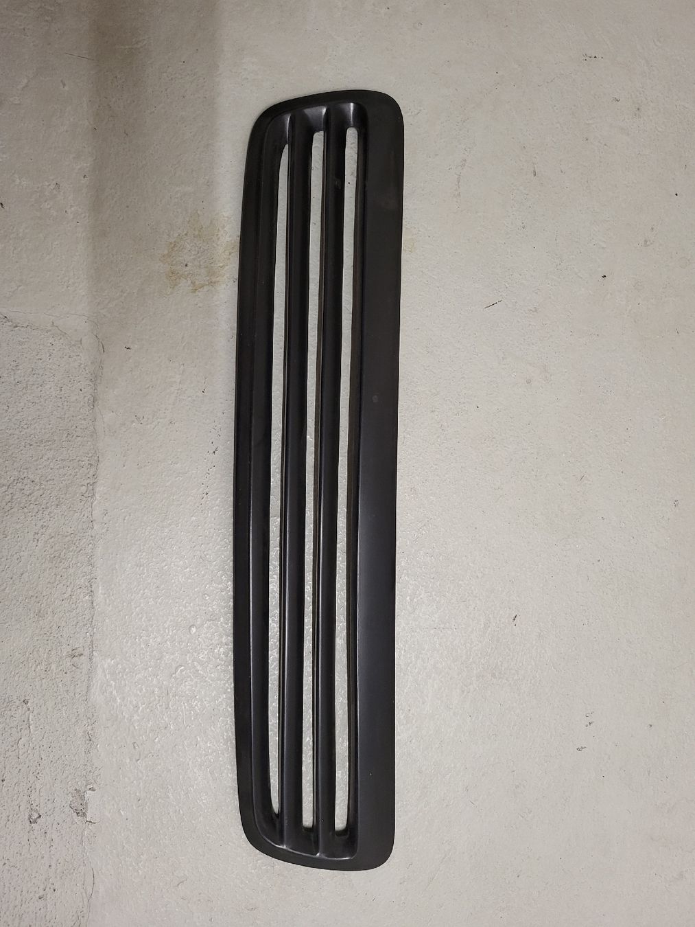 Tutti pezzi di ricambio auto: Audi A4 b5 Front Grill – Usato da Arnegg venduto da beda11 2