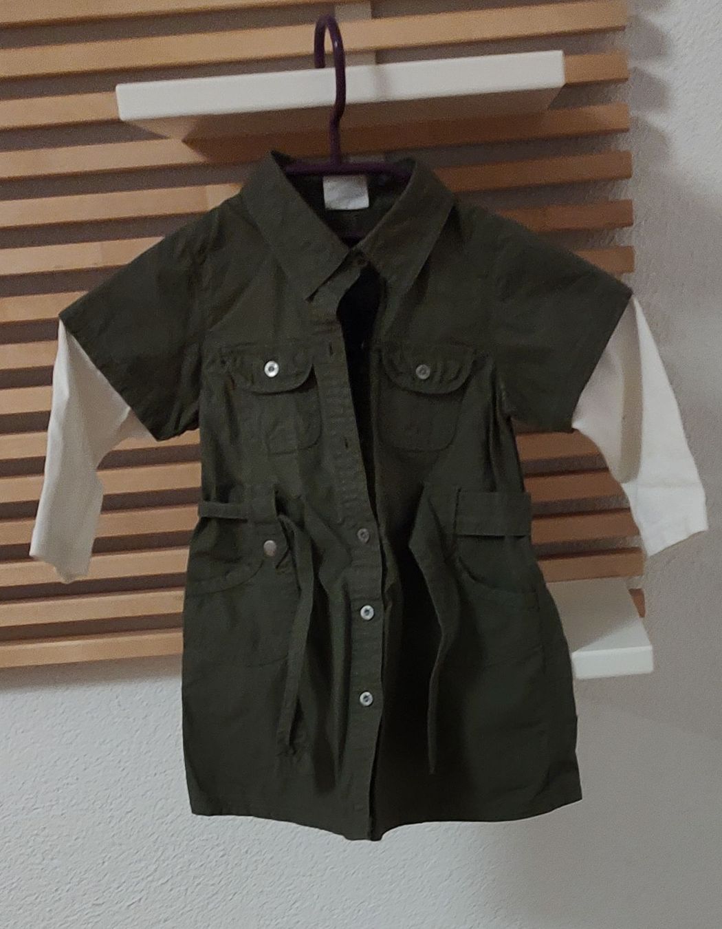 Vestiti & Gonne: Stylisches Mädchenkleid Gr. 80, khaki/weiss – Nuovo (secondo la descrizione) da Seedorf UR venduto da Carmena3