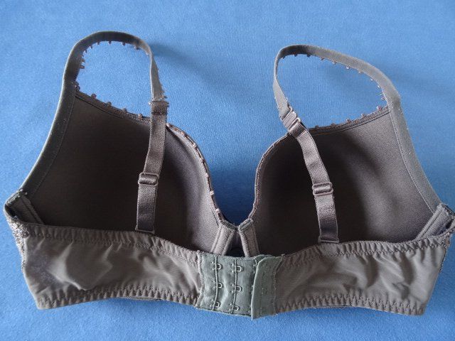 Altra biancheria intima: BH Büstenhalter 75 D braun – Nuovo (secondo la descrizione) da Bazenheid venduto da Aebi55 1