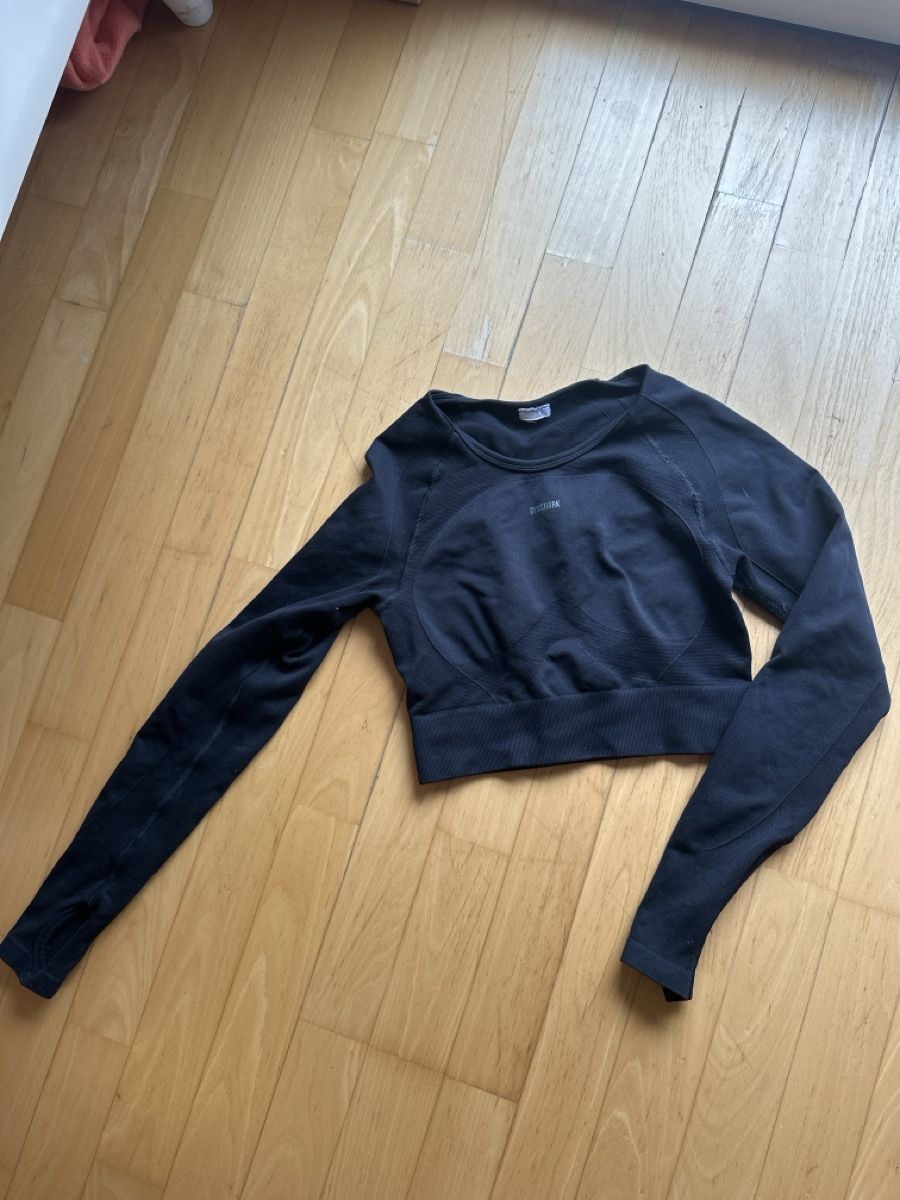 Gymshark Lotti di vestiti: Gymshark (Leggin & Top) – Usato da Rickenbach-Sulz venduto da hel_yx9y 3