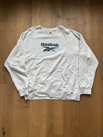 Retro Reebok Sweater