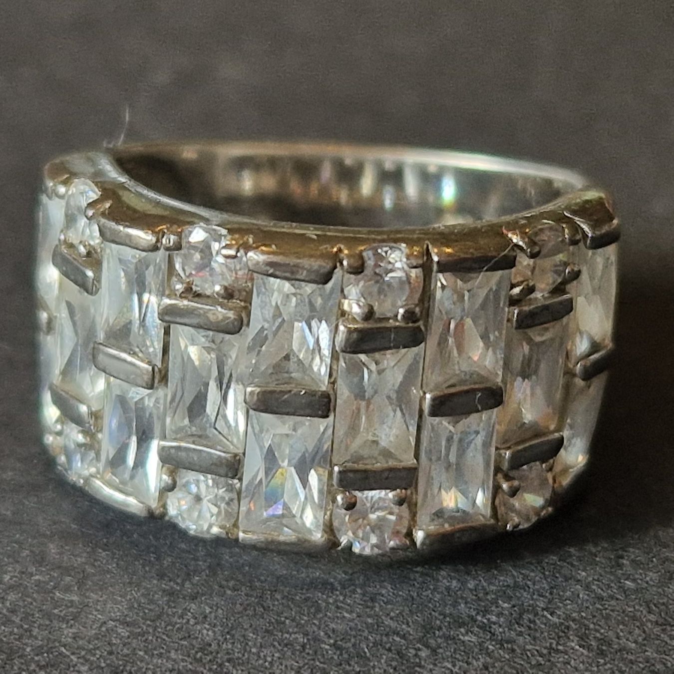Anelli: Silberring mit Zirkonia – Usato da Nänikon venduto da kriki