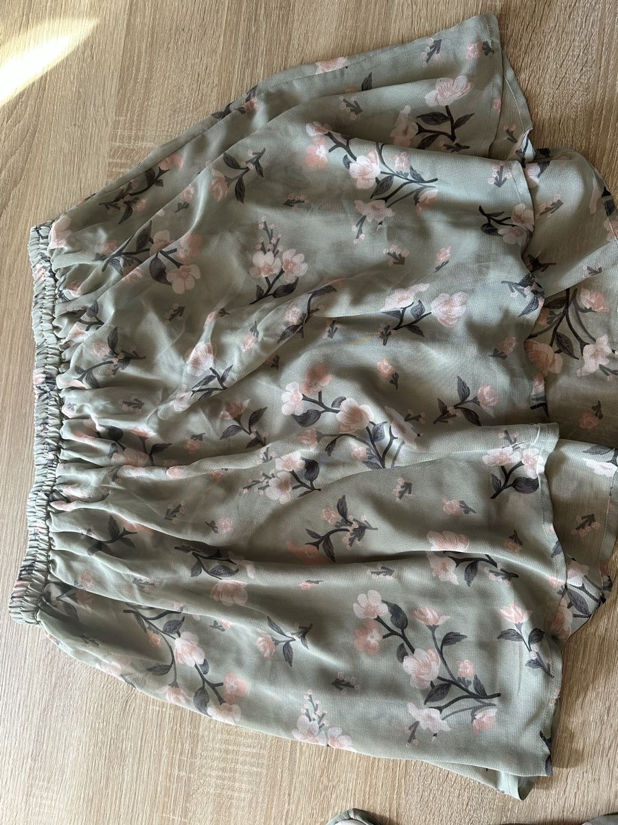 Vero Moda Robes: Kurzarmbluse mit passendem Rock – D'occasion à Birrwil par kidsstore 2