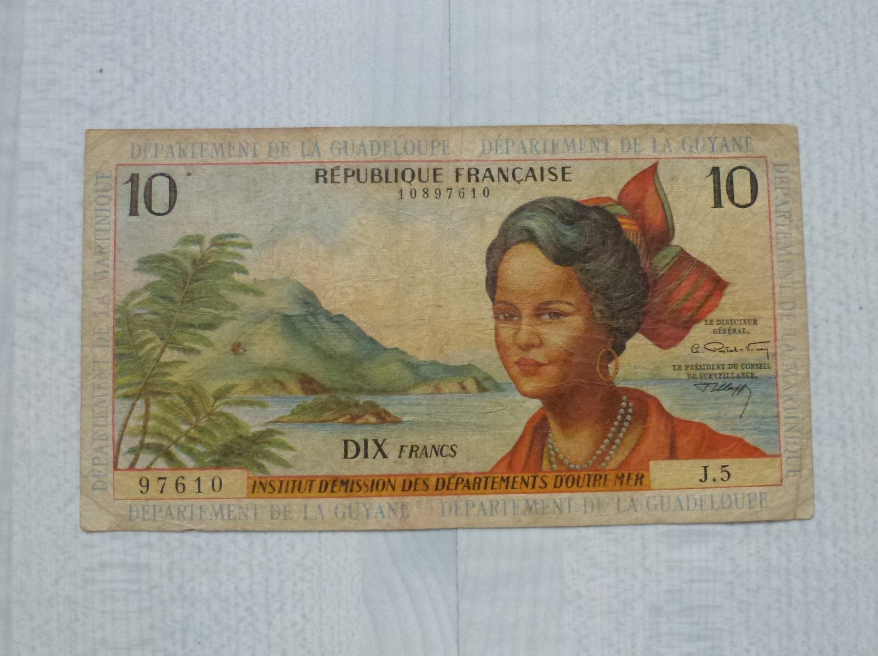 Banconote: Dep. d`outre Mer ++ 10 Francs 1964 – Usato da Walkringen venduto da Casablanca777