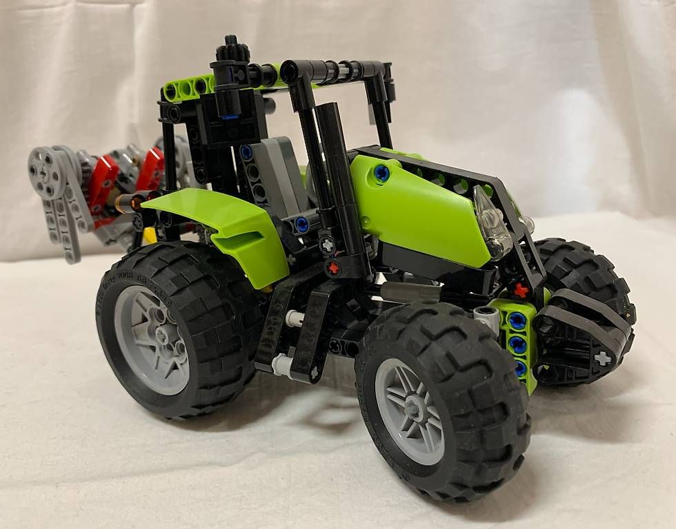 Lego Kit di costruzioni: Lego Technic Traktor – Usato da Meikirch venduto da meineangebote 2