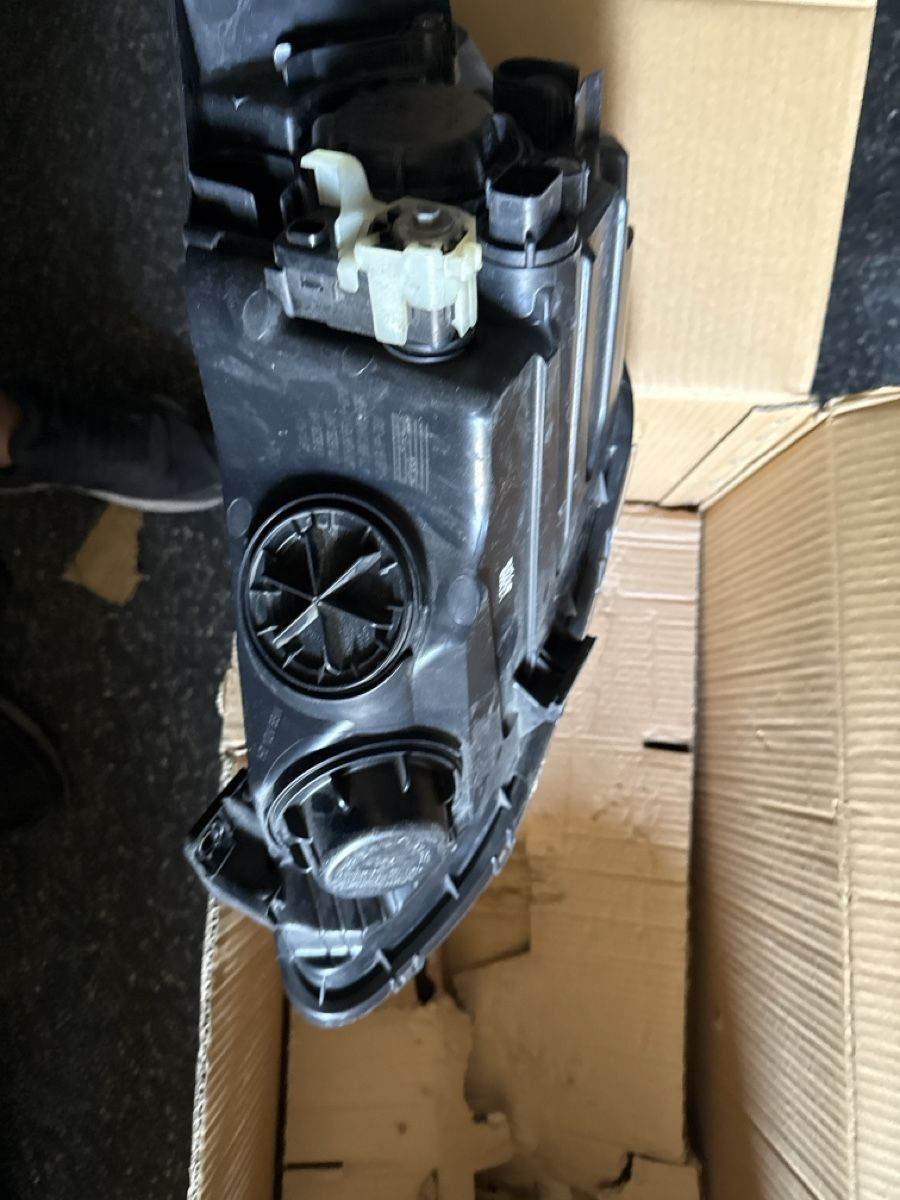 Hyundai Scheinwerfer: Hyundai i10 Scheinwerfer – Gebraucht aus Hünikon von Dur68 6
