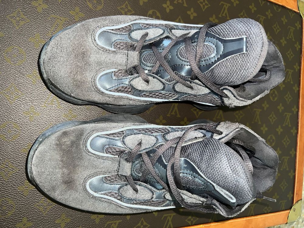 Yeezy 500 Utility Black Size 40 wie neu Kaufen auf Ricardo
