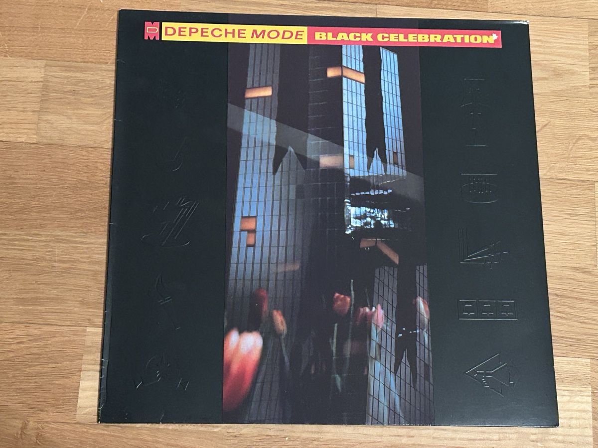 Dischi in vinile: Depeche Mode. 1986. graues Vinyl. Black Celentation – Usato da Faulensee venduto da Mizuno06