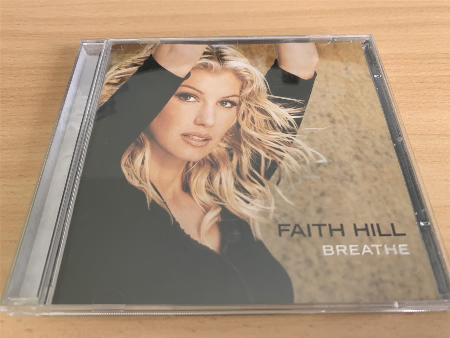 CD: Faith Hill – Breathe – Usato da Rikon im Tösstal venduto da Alpenmutz