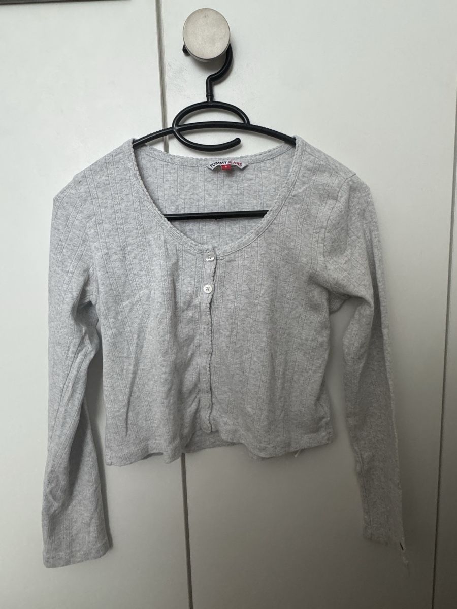 Tommy Hilfiger Top: Pull Tommy Hilfiger taille S – Usato da Meyrin venduto da mai_pl7s