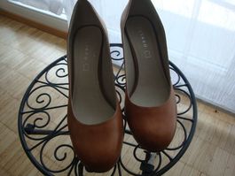 hellbrauner Pumps