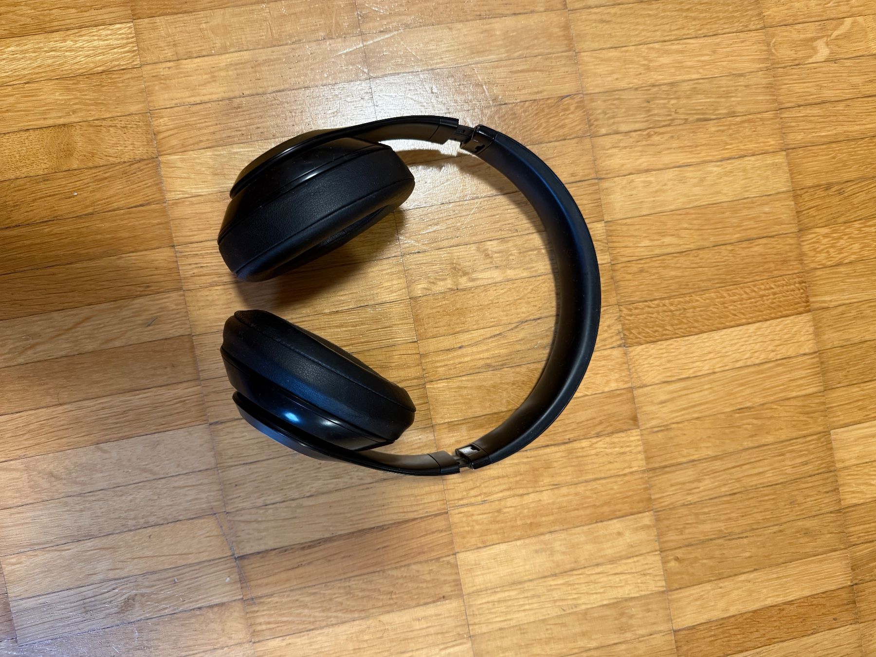 Beats Casques audio: BeatsStudio3 – D'occasion à Zürich par emm_cx9p