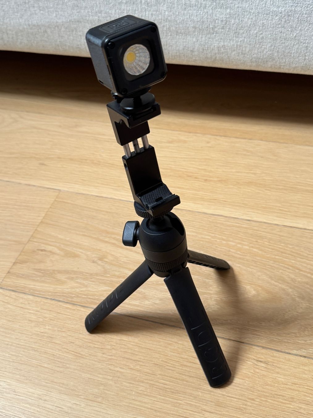 Halterungen: RODE Vlogger Kit – Neu (gemäss Beschreibung) aus Jussy von ali_6d7d 8