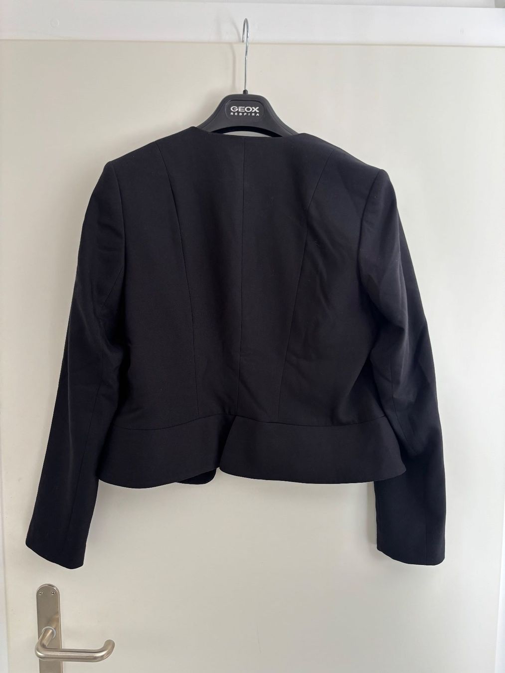 Comma Jacken: Schwarzer Commuter Blazer von Comma, Grösse 38 – Neu (gemäss Beschreibung) aus Pfaffhausen von frickda 1