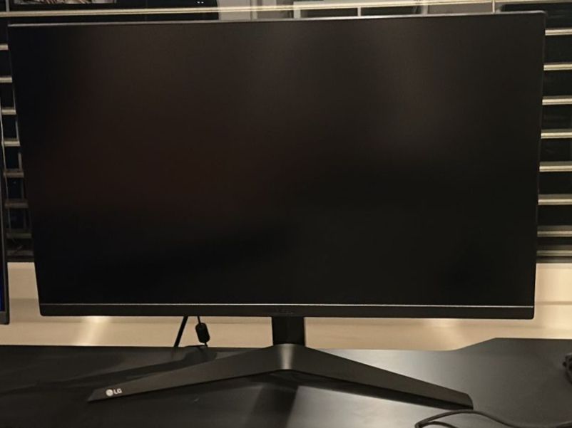 LG Monitor: LG 27GQ50F-B UltraGear – Usato da Weinfelden venduto da JonasTr10 2
