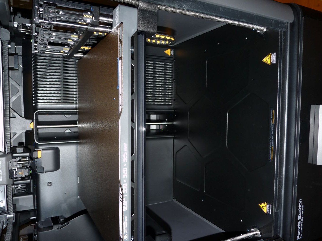 Bambu Lab Stampanti 3D: Bambu Lab H2C 3D-Drucker ohne Panda Station gebraucht – Usato da Hämikon venduto da Mantella 2
