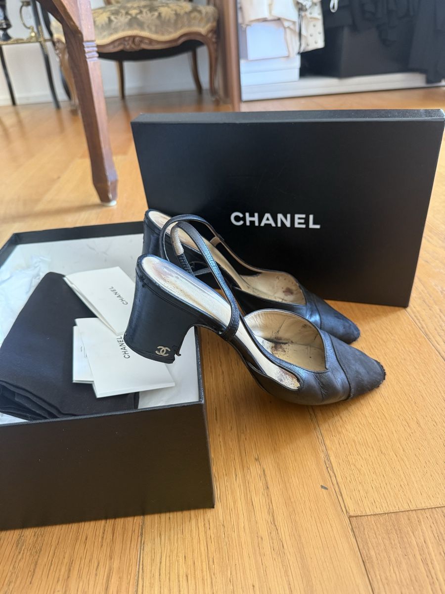 Chanel Scarpe da donna: Original used Chanel slingback size 38.5 – Difettoso da Zürich venduto da ste_8889