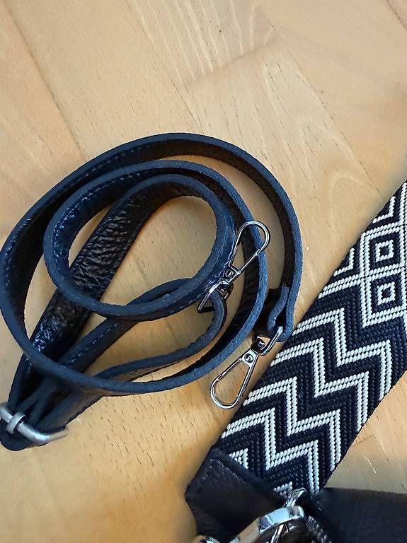 Taschen: Leder Tasche – Gebraucht aus Bubikon von bar_q8gz 1