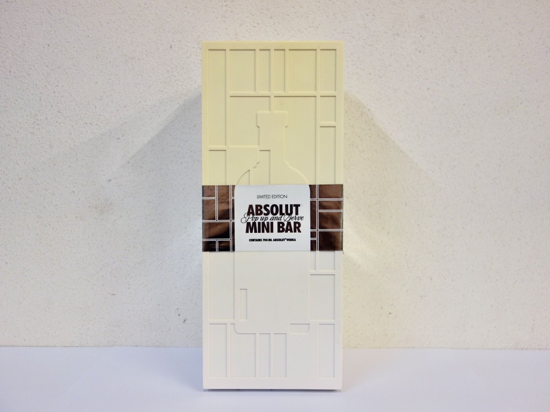 Absolut Vodka Spirituosen: 1 x ABSOLUT VODKA ABSOLUT MINI BAR Edition 2009 – Neu und originalverpackt aus Kerzers von zimmergruen 2