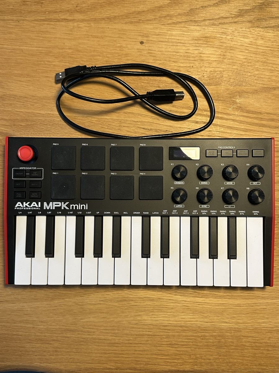 Steuerung: Akai Professional MPKmini – Gebraucht aus Laufenburg von Lias.H