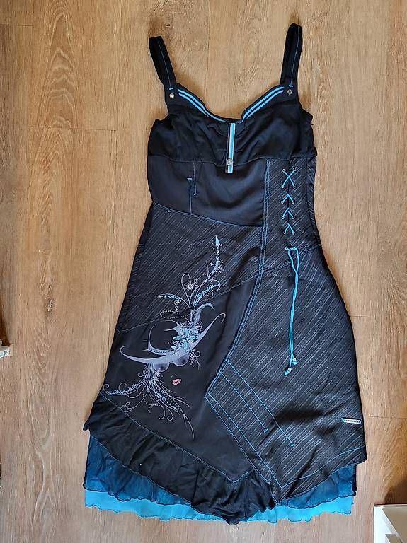 Kleider: Designer Kleid Funky Fresh Gr. S – Gebraucht aus Windisch von ank_6wwq