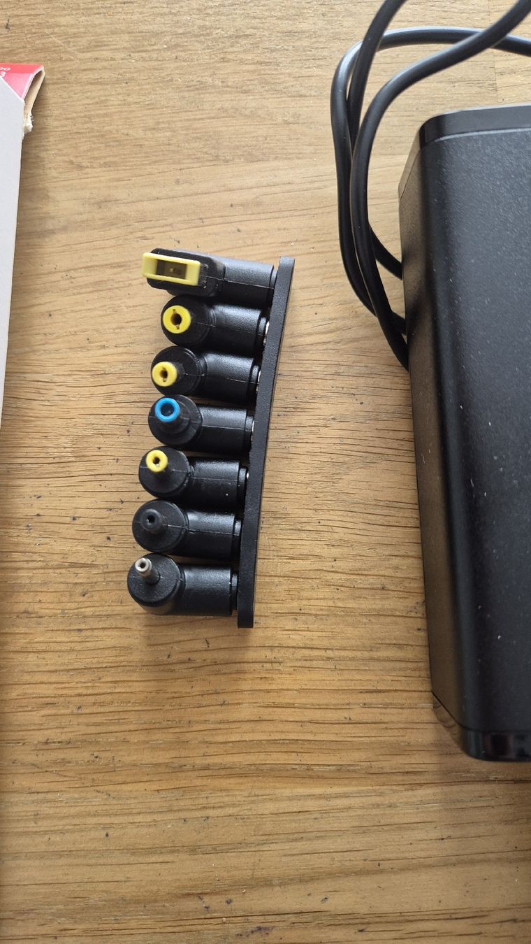 Hama Cavi: Hama Notebook Kabel – Usato da Oberägeri venduto da Timka111 1
