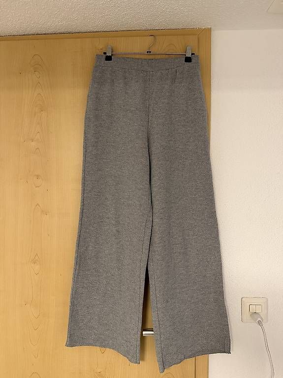 Hosen: Graue Zara Strickhose – Gebraucht aus Rorschach von Tara234