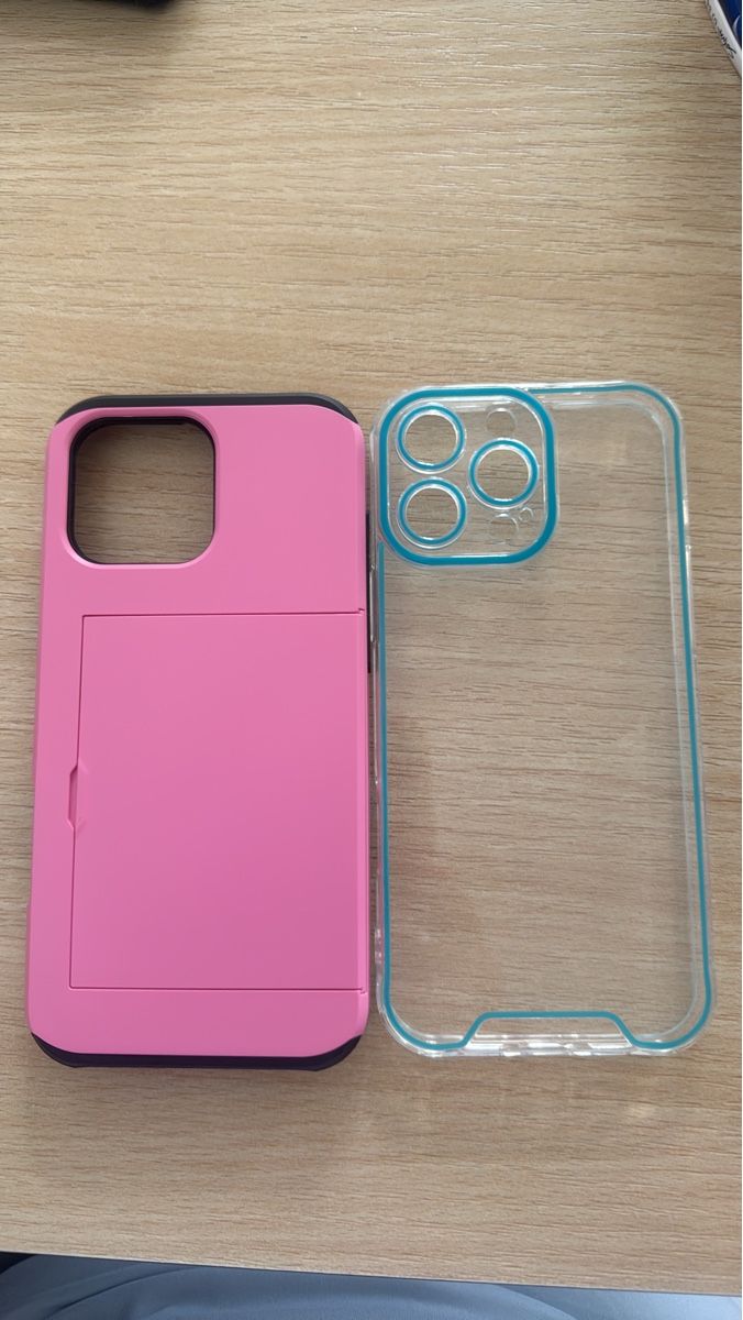Apple Telefoni cellulari / Smartphones: iPhone 16 Pro Max Hülle pink mit Kartenschlitz klar – Usato da Laupen ZH venduto da Kaddy