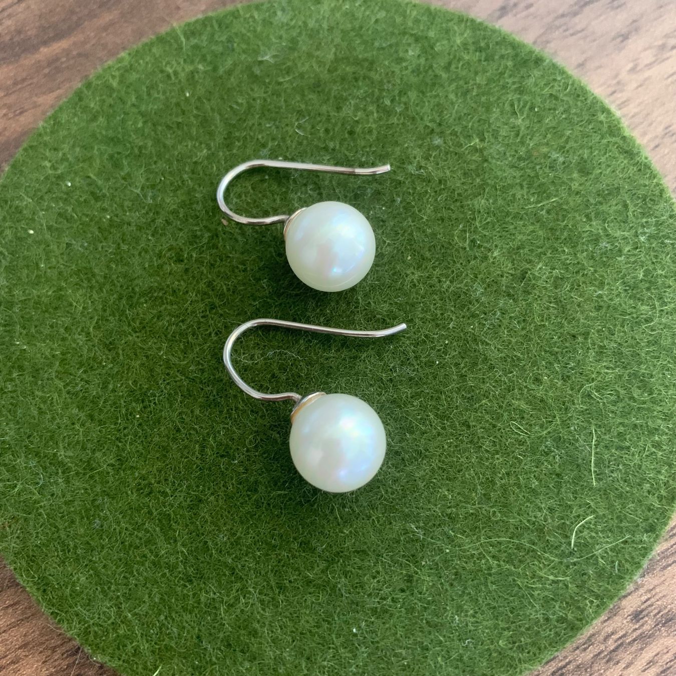 Boucles d'oreille: Ohrringe mit Perlen aus echtem Silber (925) – D'occasion à Winterthur par Drachenrose
