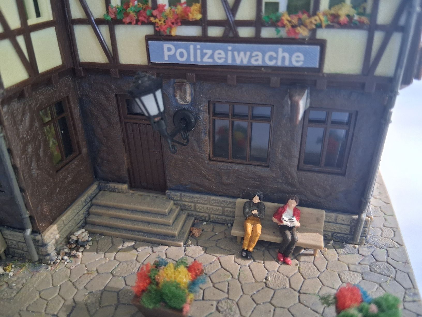 Modelleisenbahnen: H0 Polizeiwache – Gebraucht aus Aeschi SO von git_l8rn 1