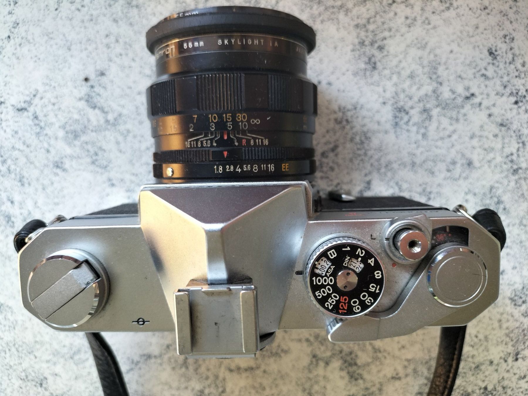 Konica Kamera: Fotocamera analogica KONICA Hexanon – Gebraucht aus Lugano von eraluga 1